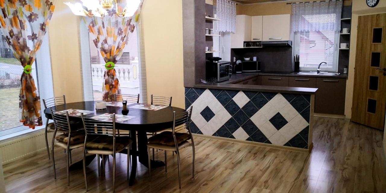 Chalupa Riviera A Apartmany Riviera - Liptov Besenova Ружомберок Екстер'єр фото